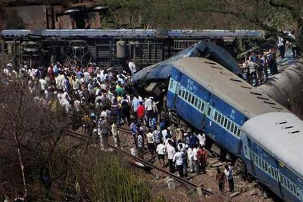 india-derail