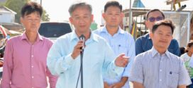 លោកចេង មុនីរ៉ា អភិបាលខណ្ឌច្បារអំពៅជួបសំណេះសំណាលនិងចែកអំណោយដល់ប្រជាពលរដ្ឋ១២០គ្រួសារនៅព្រែកថ្មី