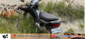 បុរសម្នាក់បើកម៉ូតូល្បឿនលឿនរេចង្កូតបុកដើមឈើក្បែរផ្លូវស្លាប់