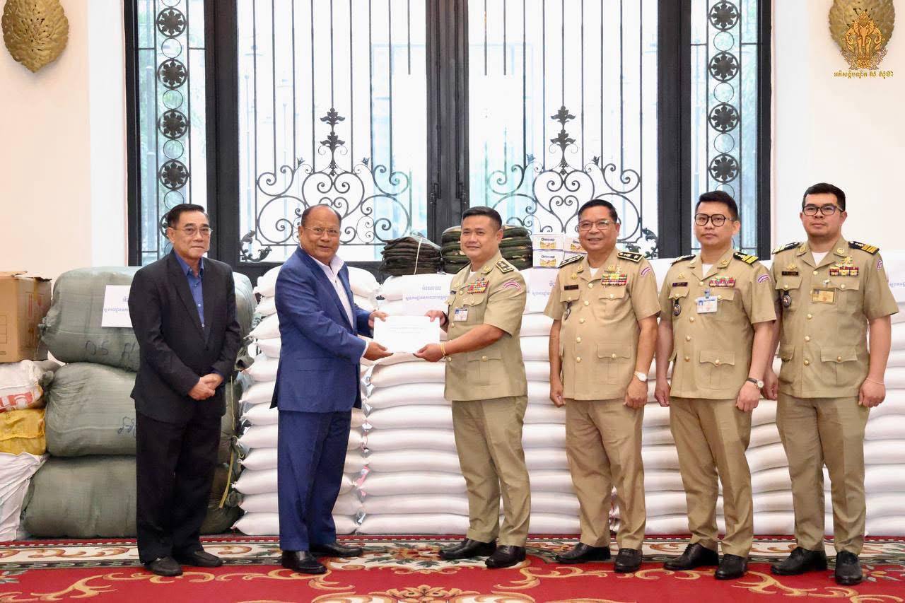 លោកអភិសន្តិបណ្ឌិត ស សុខា