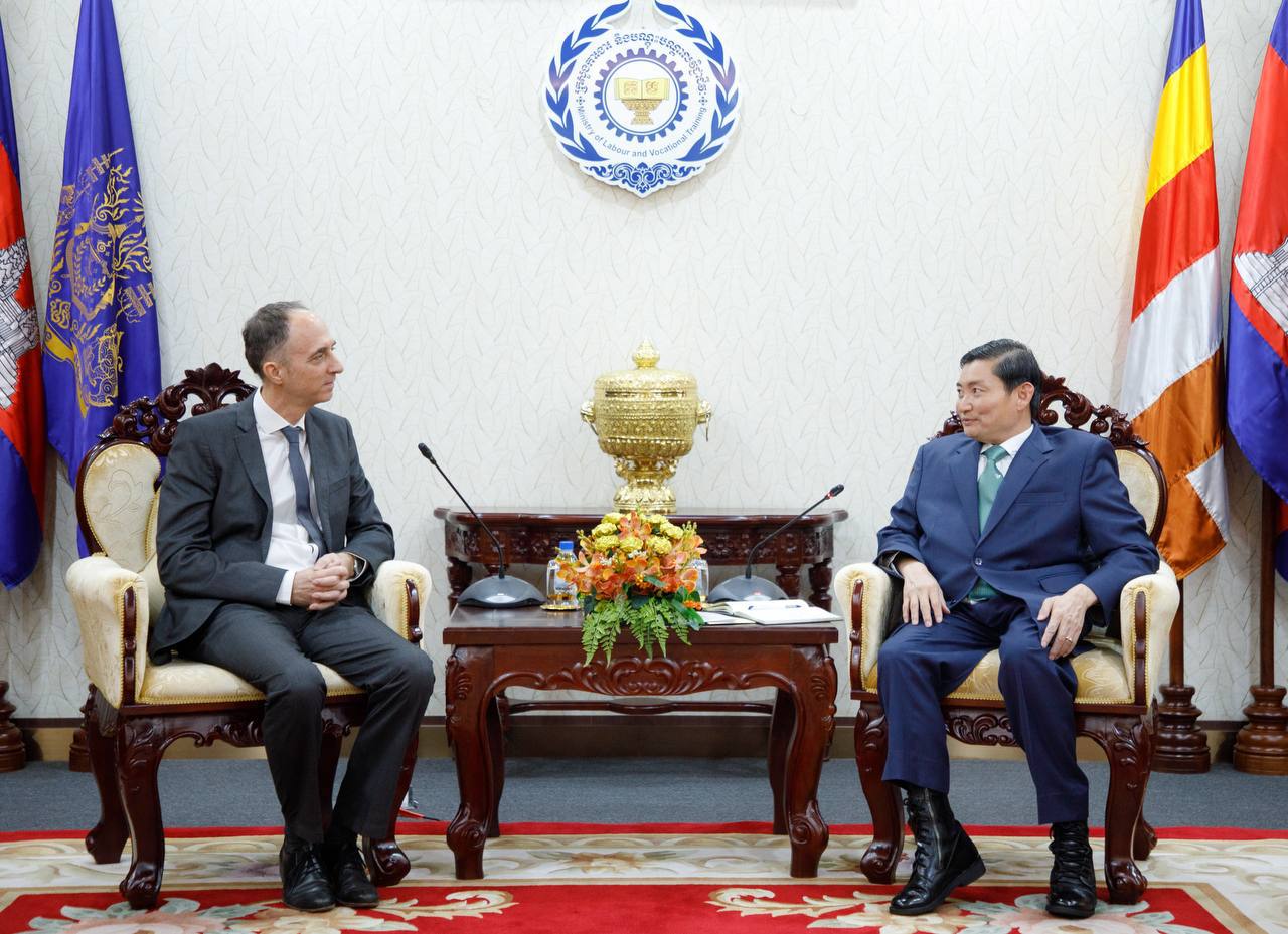 ហត្ថលេខា