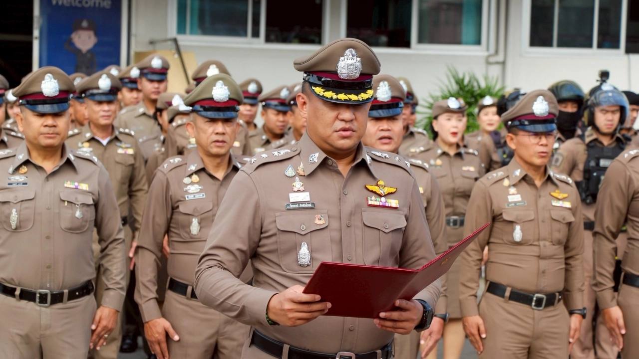 ប៉ូលិសថៃធ្វើពិធីសម្បថ