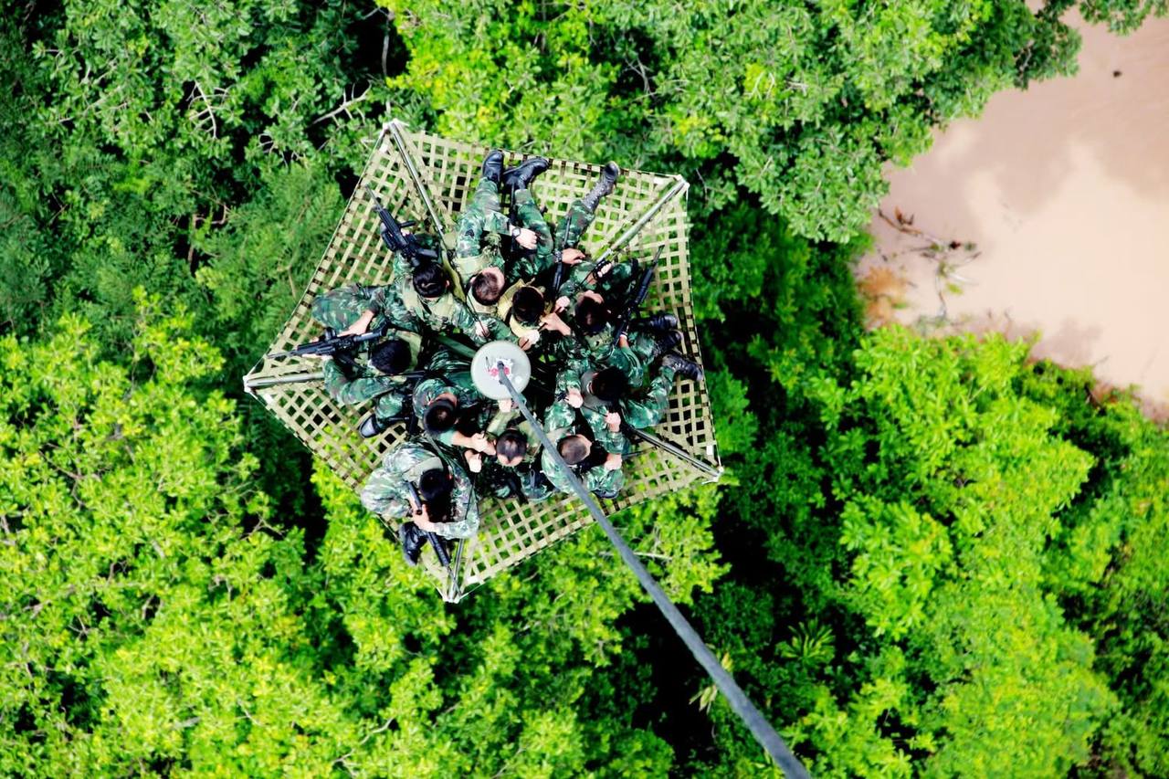 ក្រុមជួយសង្គ្រោះផ្លូវទឹក