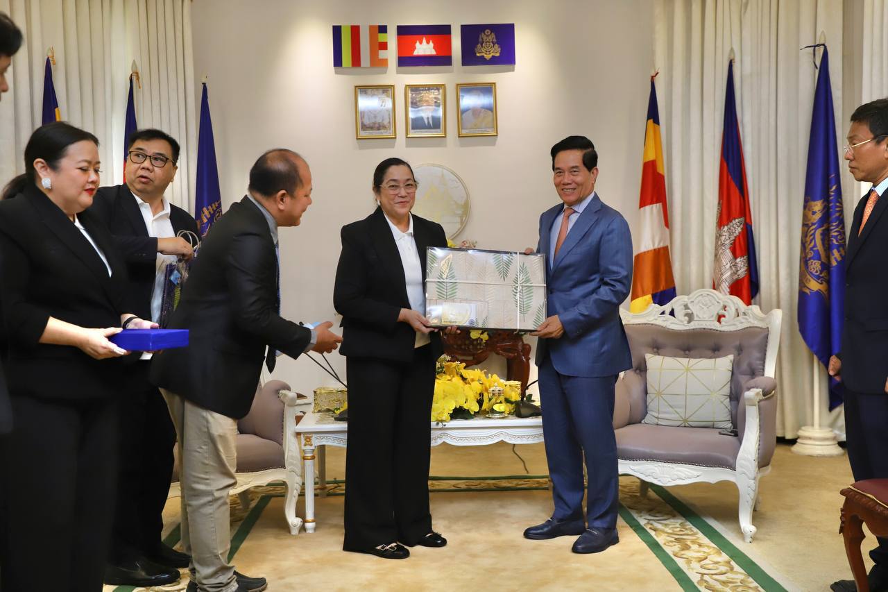 អភិបាលទាំងពីរ