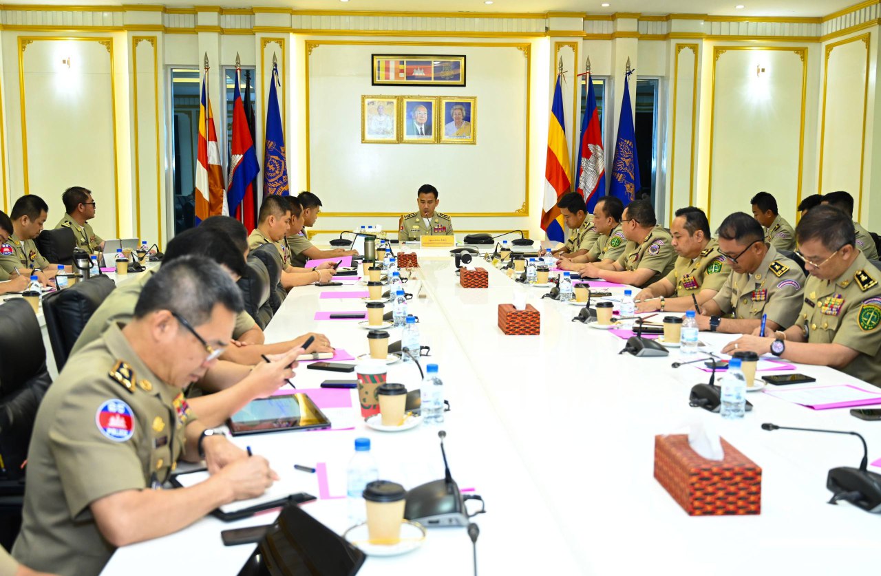 កិច្ចប្រជុំដឹកនាំដោយលោកឧត្តមសេនីយ៍ឯក ឌី វិជ្ជា