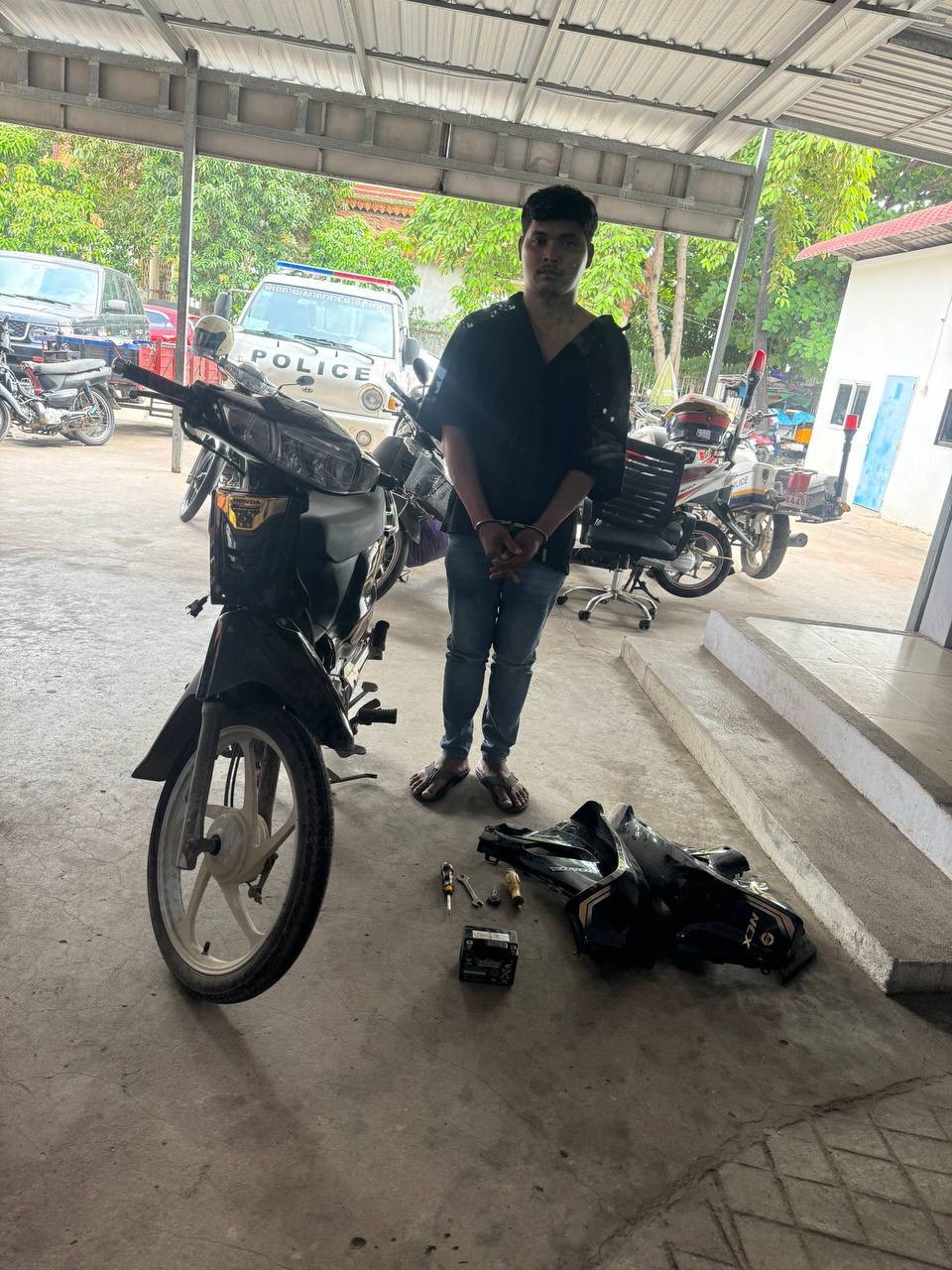 Police investigate motorcycle theft