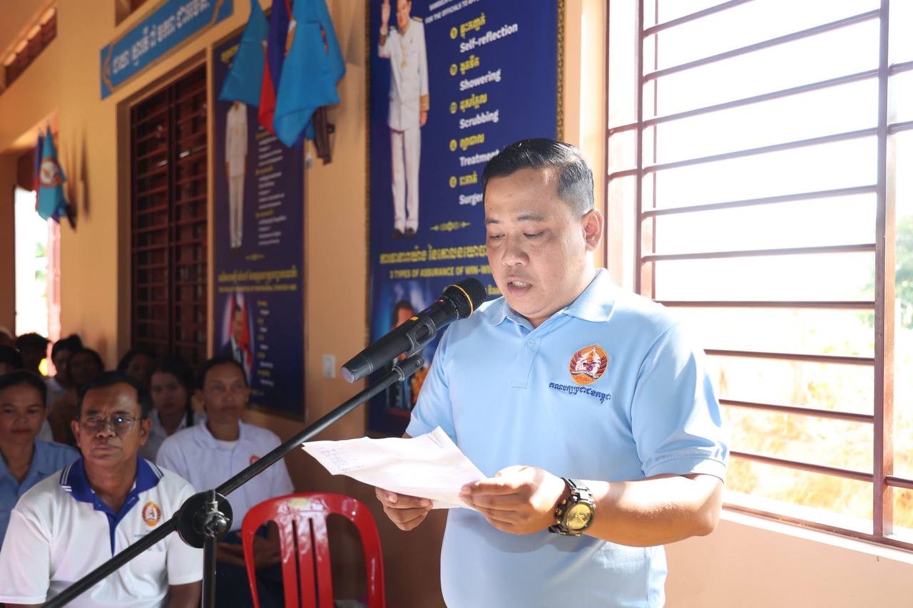 លោកបណ្ឌិត ជ្រុន ថេរ៉ាវ៉ាត