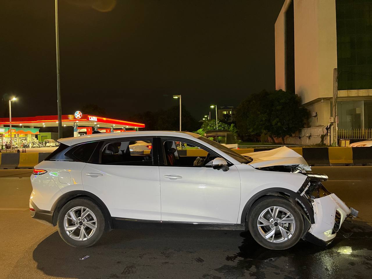 រថយន្តខូចខាត