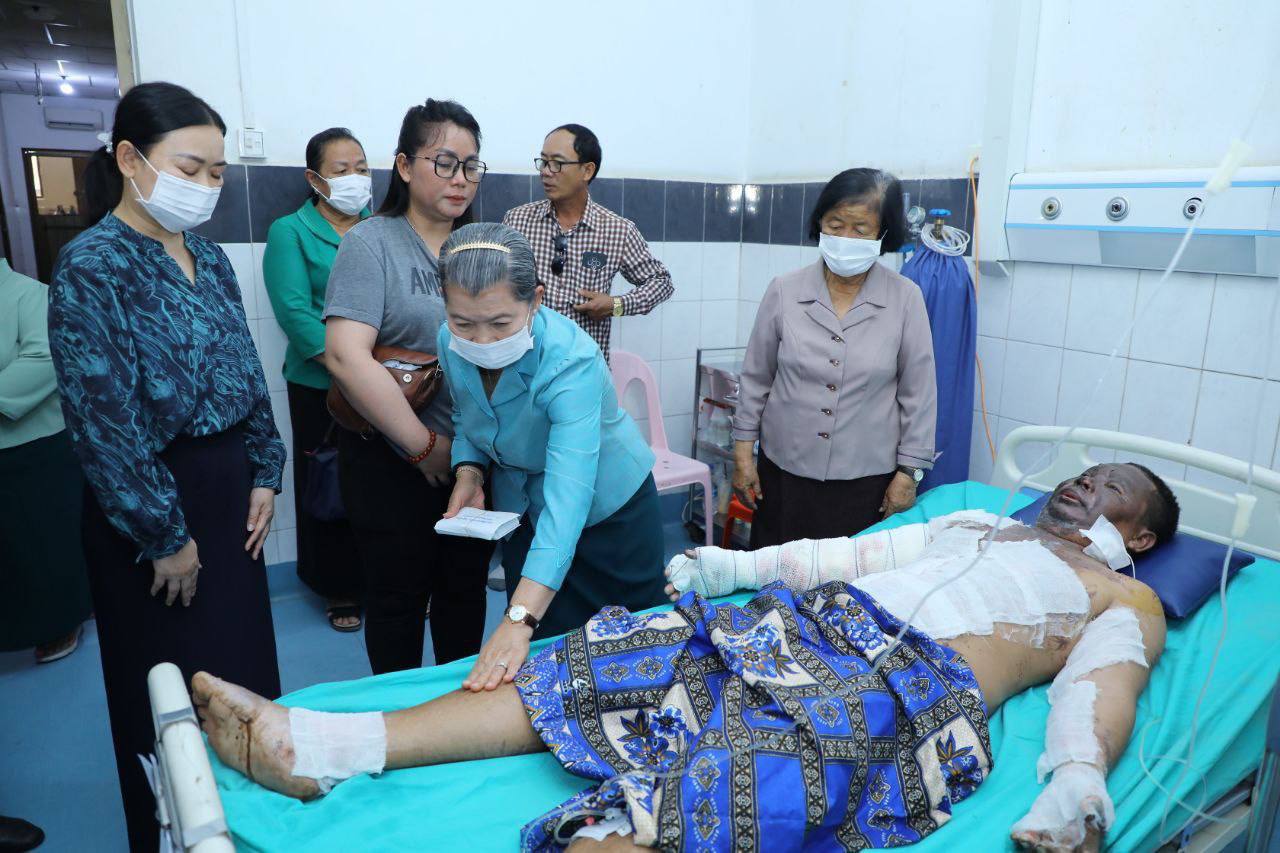 សម្តេច ម៉ែន សំអន លើកទឹកចិត្តវីរៈកងទ័ព