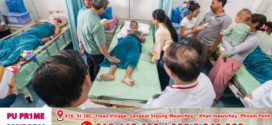 នាយករដ្ឋមន្ត្រីនិងស្ត្រីទី១ អញ្ជើញសួរសុខទុក្ខយោធិនរងរបួសក្នុងសមរភូមិ ដែលសម្រាកព្យាបាលនៅមន្ទីរពេទ្យក្នុងរាជធានី