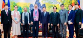 កម្ពុជា និងកាណាដាសហការរួមគ្នាជំរុញកិច្ចសហប្រតិបត្តិការក្នុងវិស័យទេសចរណ៍ និងការរៀបចំព្រឹត្តការណ៍អមក្នុងកិច្ចប្រជុំកំពូលហ្រ្វង់កូហ្វូនី លើកទី២០ ឆ្នាំ២០២៦ នៅខេត្តសៀមរាប