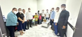 លោក​ ឃឹម ស៊ុនសូដា អភិបាលខណ្ឌកំបូល​អញ្ជើញចុះសួរសុខទុក្ខសមាជិកក្រុមប្រឹក្សាខណ្ឌ​២រូបដែលមានជំងឺកំពុងសម្រាកព្យាបាល