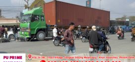 ម៉ូតូ២គ្រឿងជិះទាក់ដៃចង្កូតគ្នាដួលចូលក្រោមរថយន្តកុងតឺន័របណ្តាលឱ្យកិនស្លាប់ម្នាក់របួសប្រុសស្រី៤នាក់