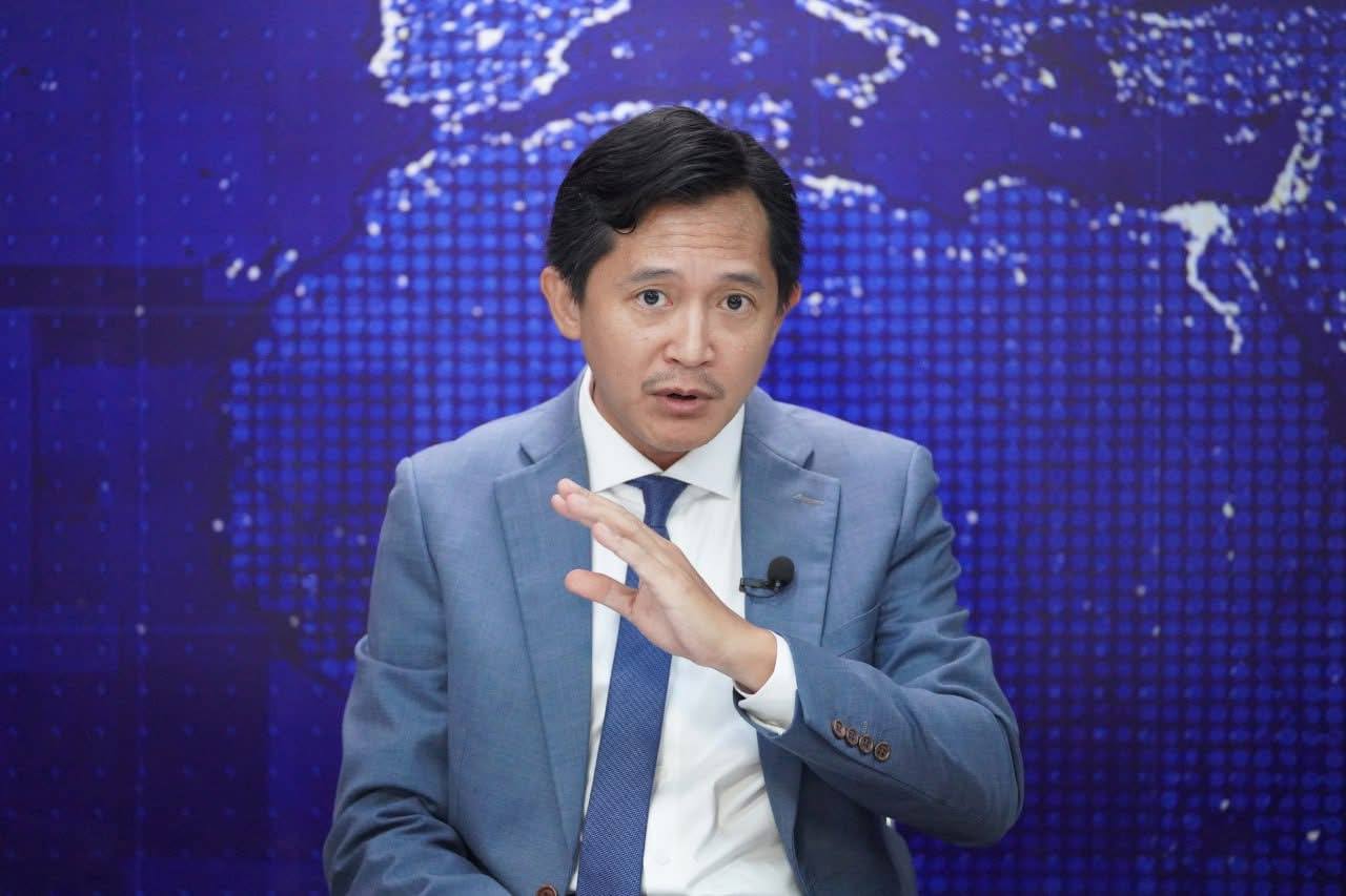 ក្រសួងព័ត៌មានដាក់បទបញ្ជា