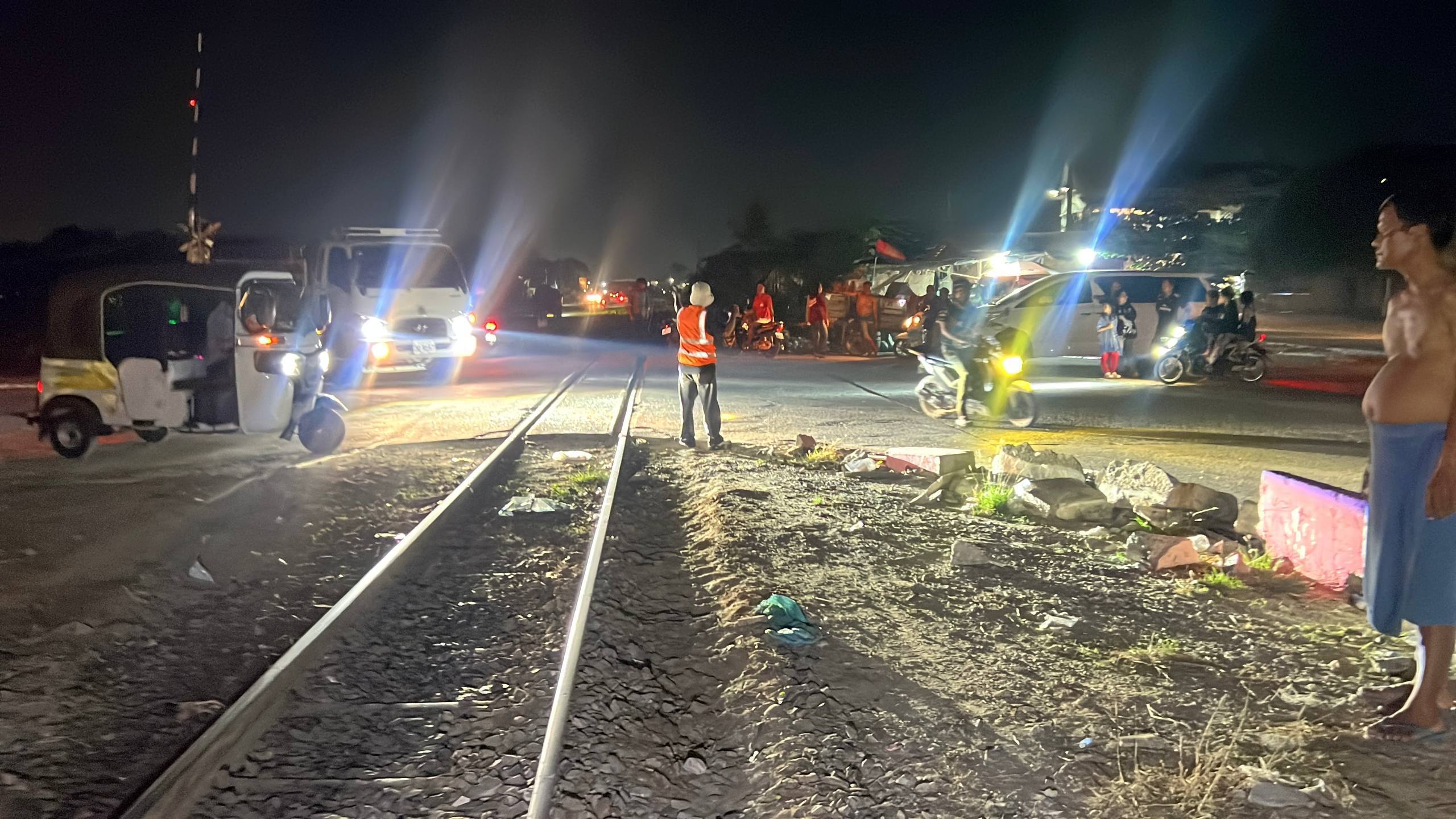 ការប្រុងប្រយ័ត្ននៅផ្លូវរថភ្លើង