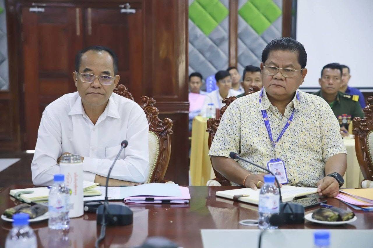 អភិបាលខេត្តកំពង់ឆ្នាំង