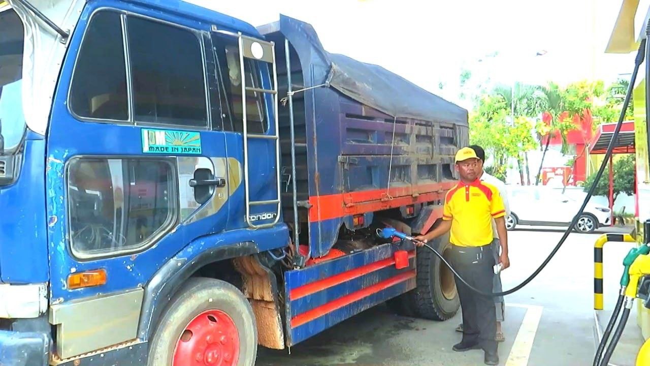 ស្ថានីយប្រេងនៅខេត្តកំពត