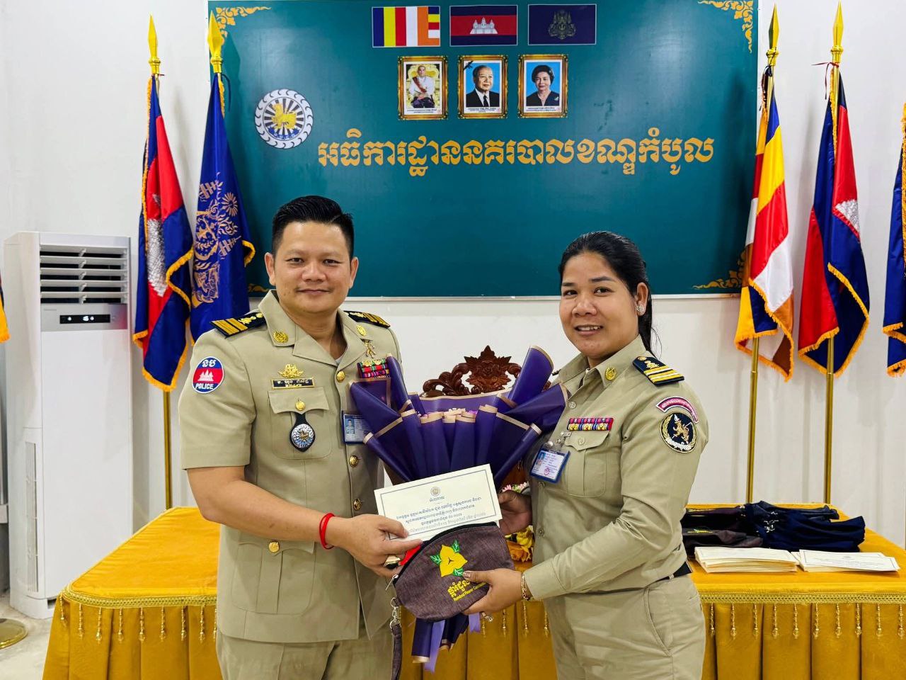 កម្លាំងនគរបាលនារីចូលរួមកម្មវិធី