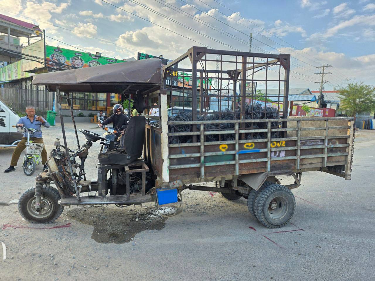 ម៉ូតូដួលរងរបួស