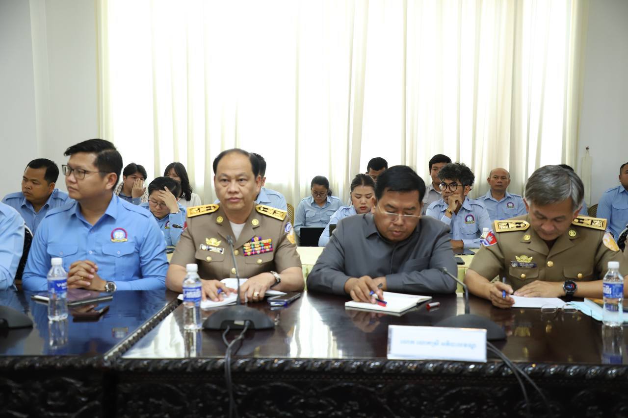 អភិបាលរាជធានីភ្នំពេញលោក ឃួង ស្រេង