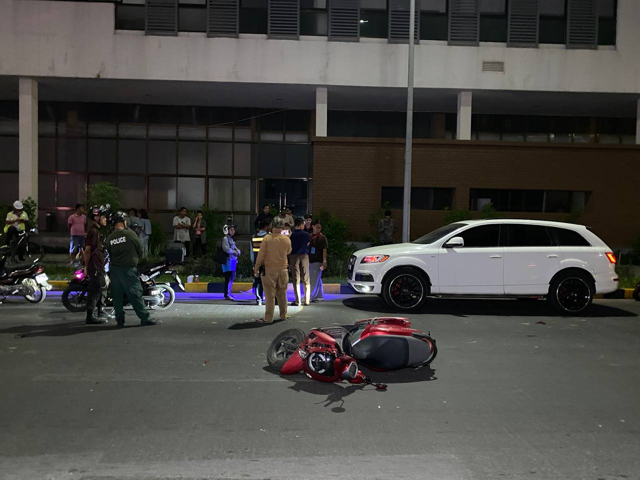 ហេតុការណ៍បុករថយន្តនៅភ្នំពេញ