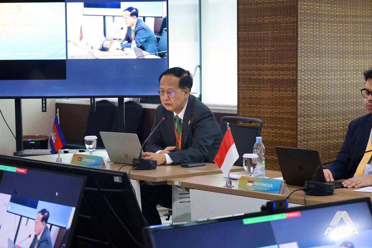 តំណាងកម្ពុជានៅកិច្ចប្រជុំ