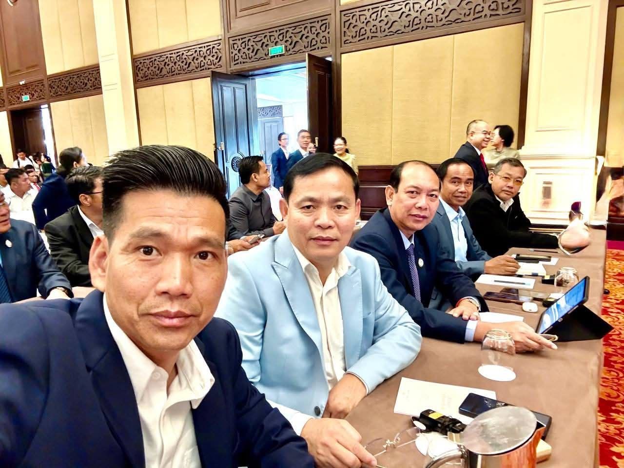 សមាជិកចូលរួម