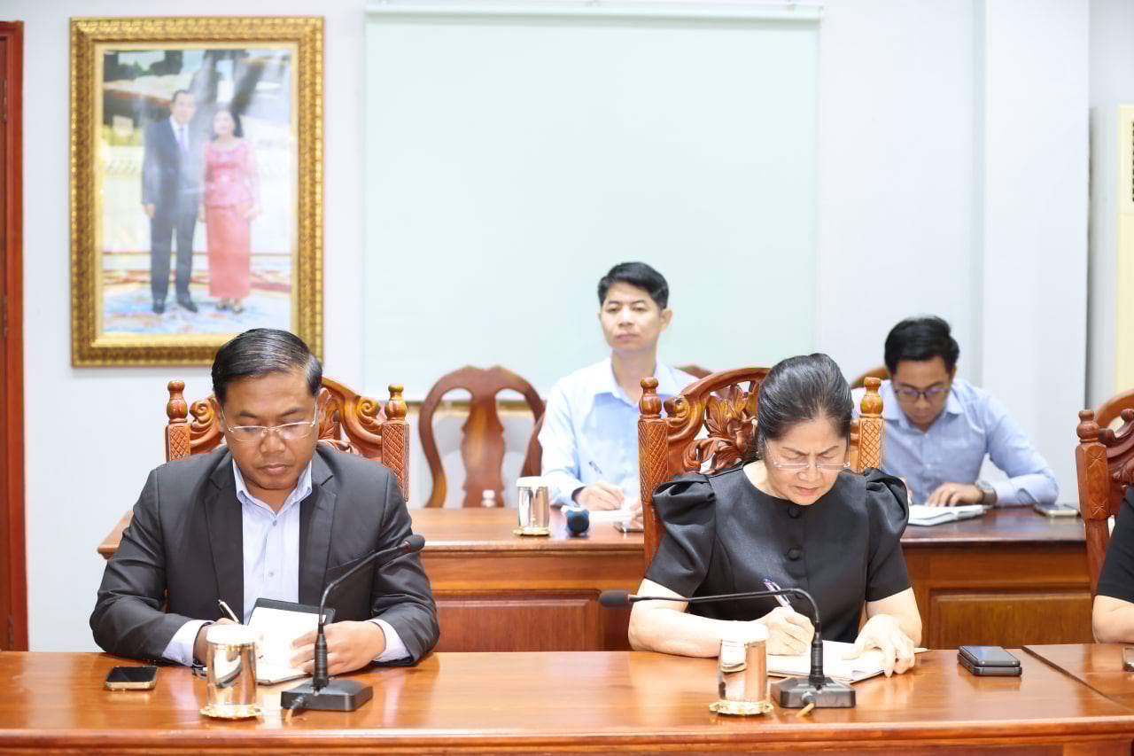 កិច្ចប្រជុំរវាងរដ្ឋមន្ត្រីព័ត៌មាន និងតំណាងស្ថានីយ៍វិទ្យុ FM