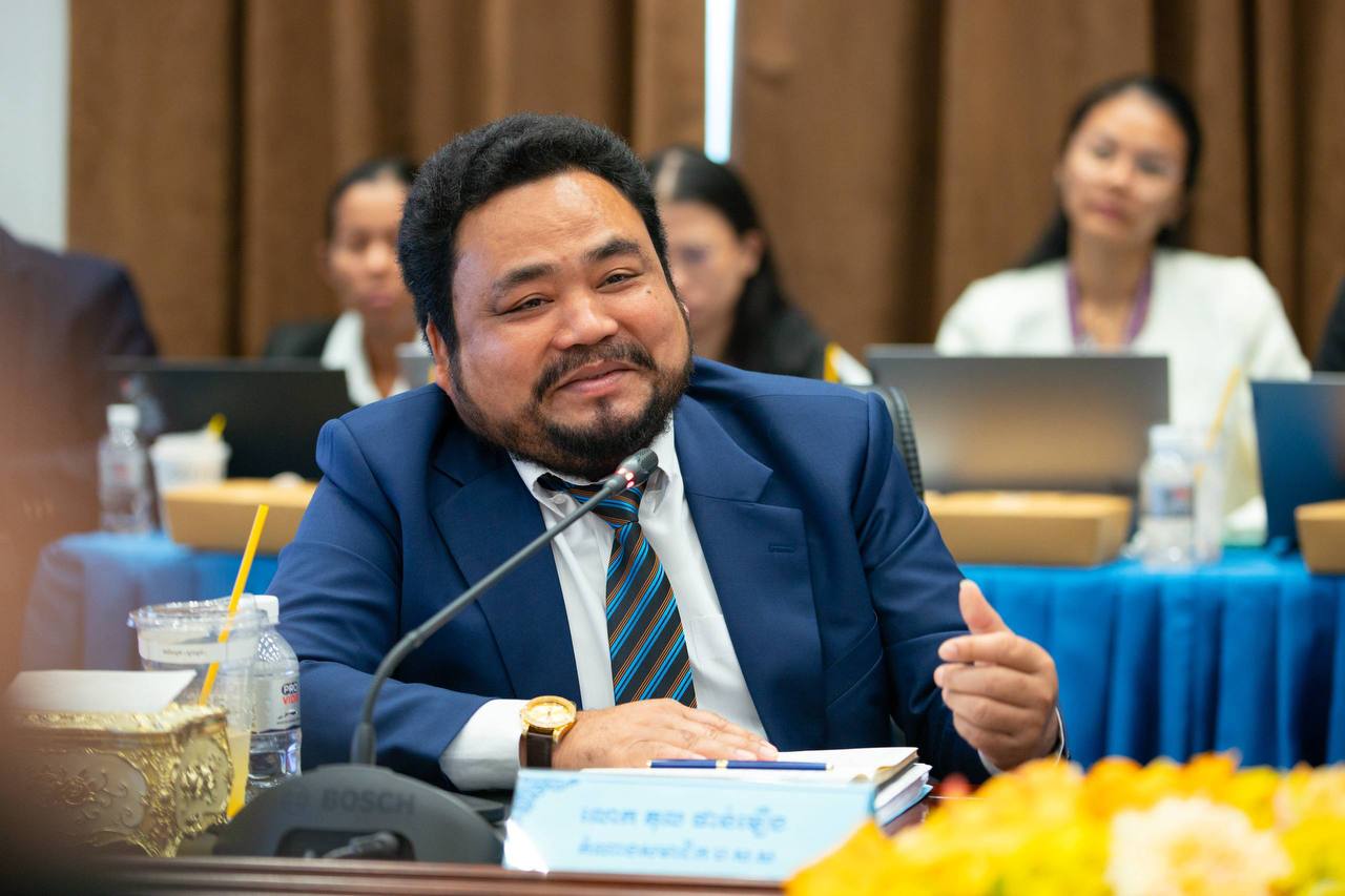 កិច្ចប្រជុំក្រុមប្រឹក្សាភិបាល