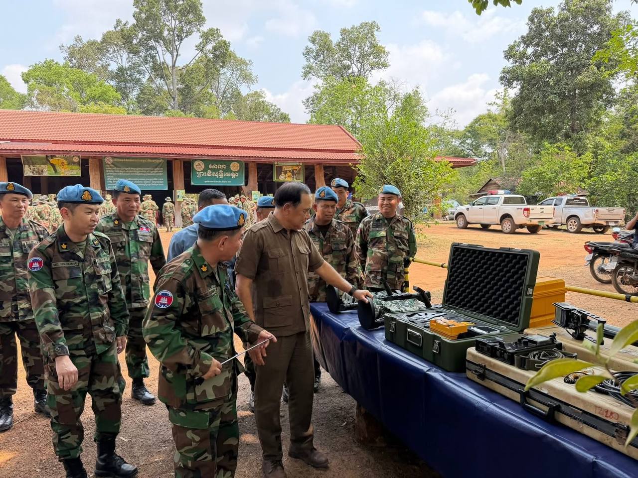 ការជួបសំណេះសំណាលជាមួយប្រជាជន