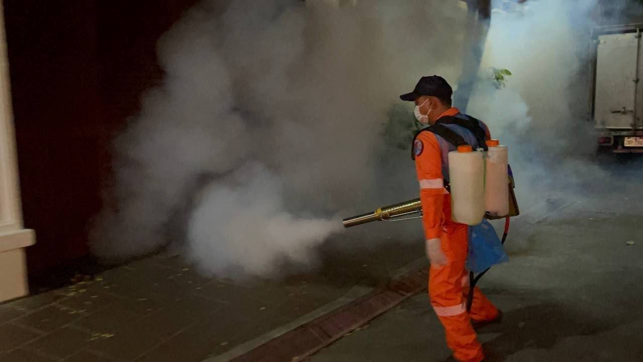 ការងារបាញ់ថ្នាំមូសយប់