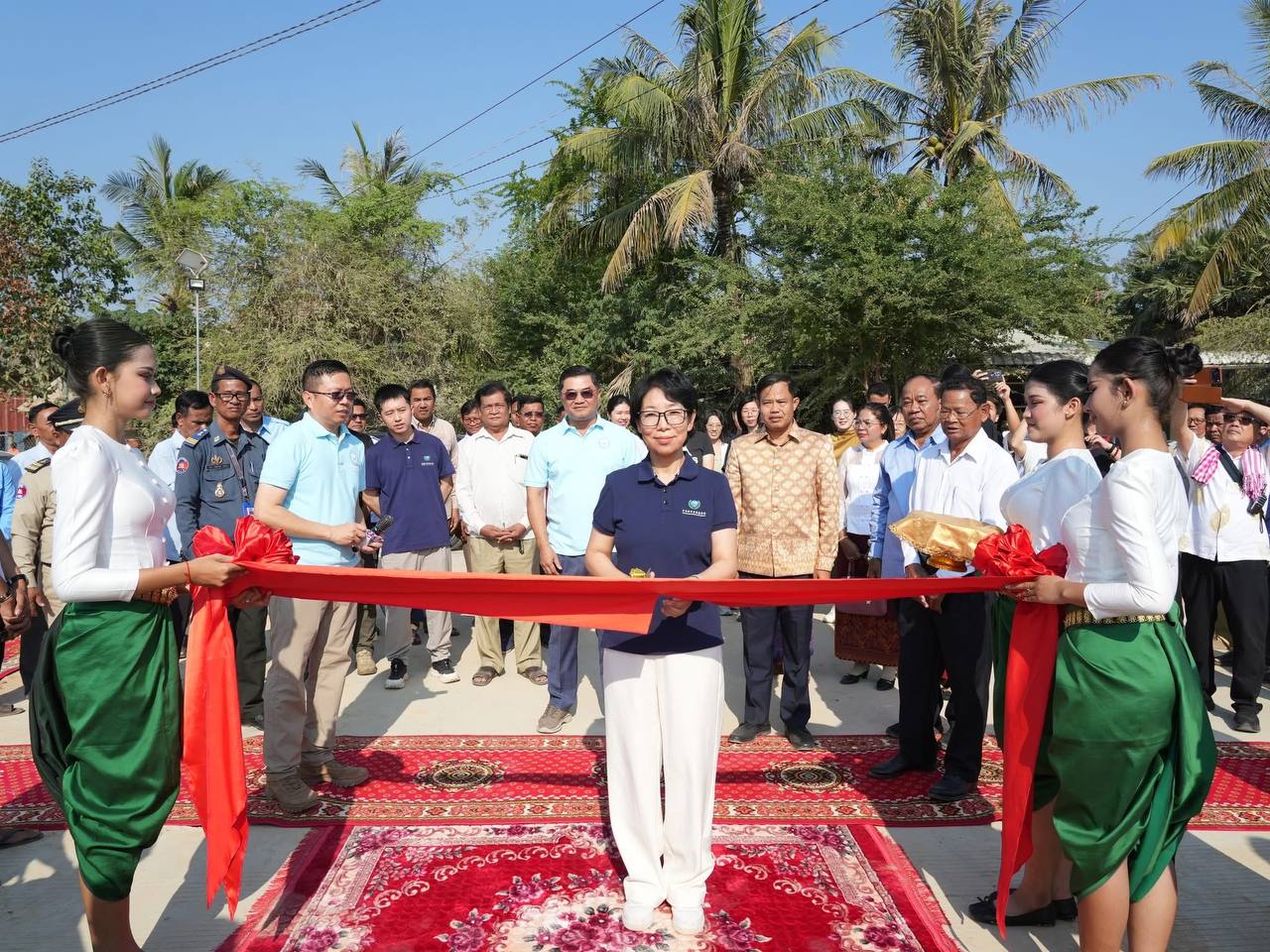 ការសាងសង់ផ្លូវមិត្តភាព