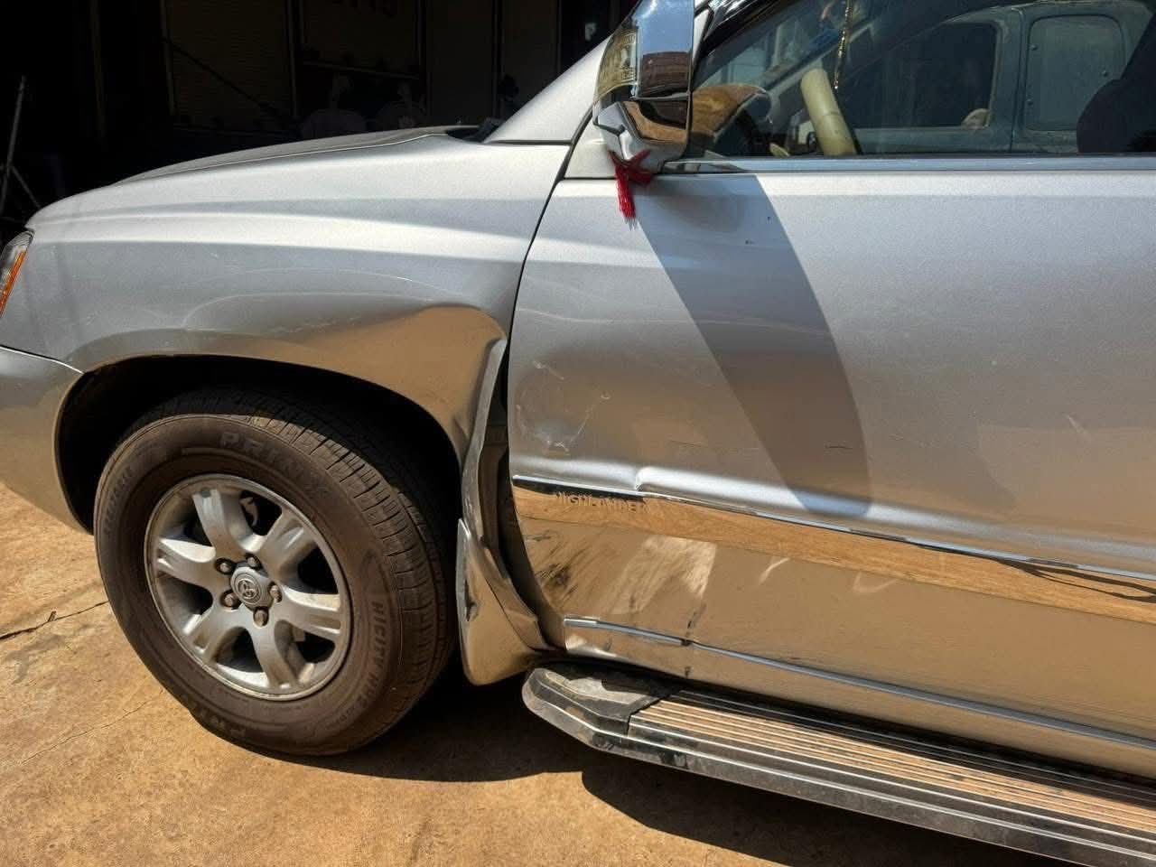 រថយន្តខូចខាតទាំងអស់