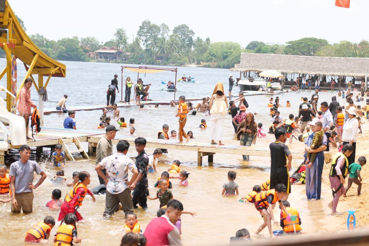 សេវាកម្មទឹកឈូ