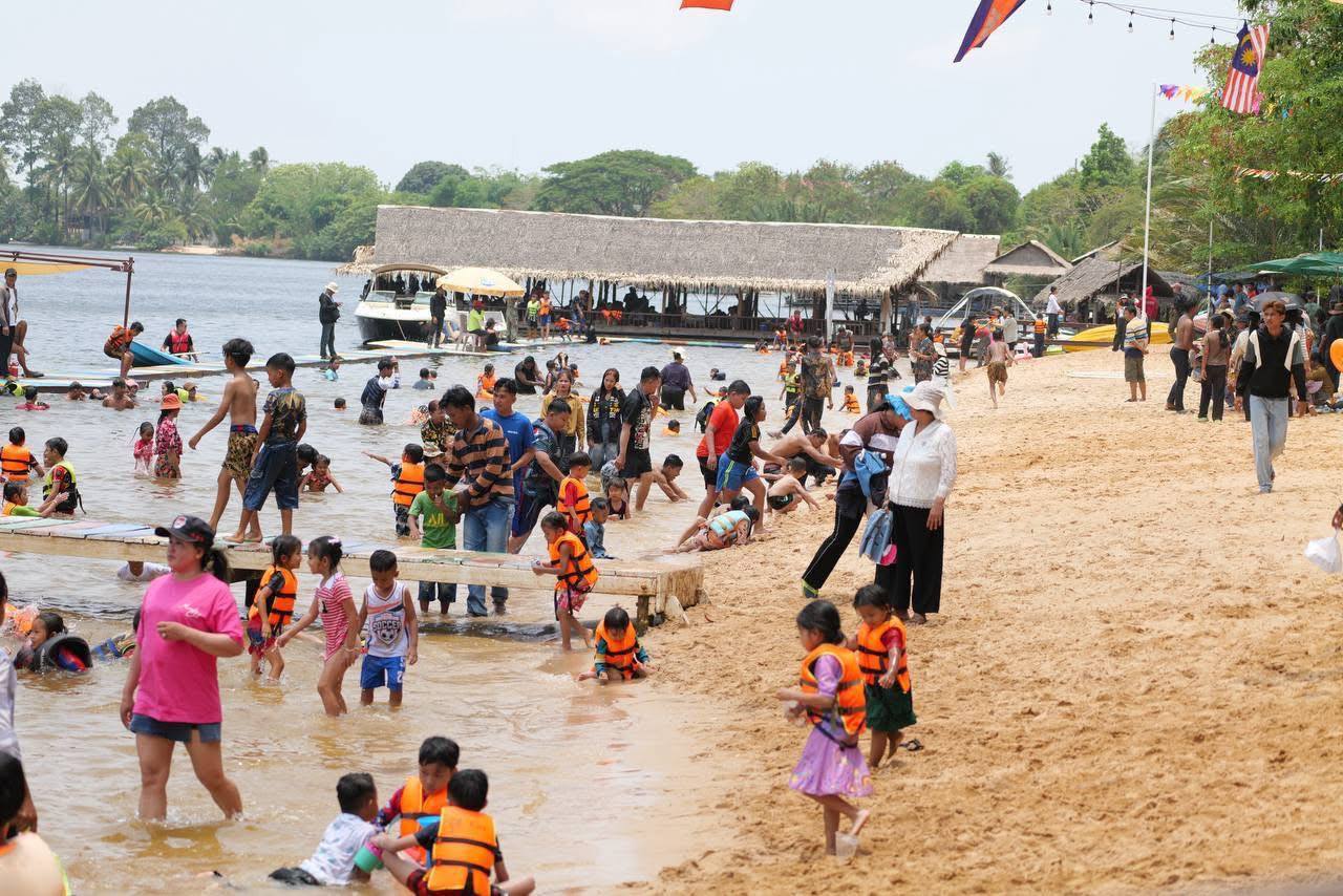 ពិធីបុណ្យចូលឆ្នាំកំពត