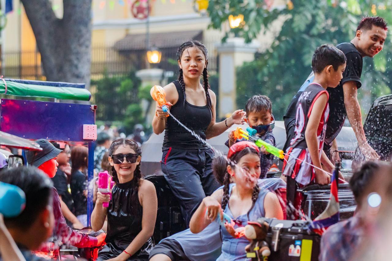 ពិធីបុណ្យប្រពៃណីខ្មែរ