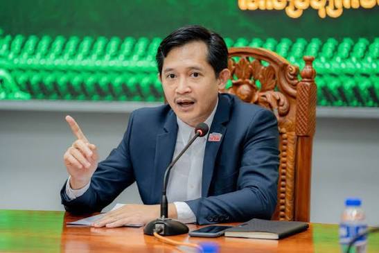 ក្រសួងព័ត៌មានរិះគន់ WSJ