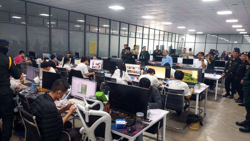 អ្នកយកព័ត៌មាន