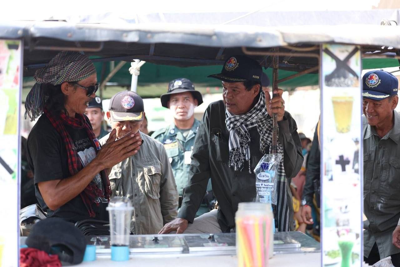 ការផ្តល់ទឹកស្អាតដល់ពលរដ្ឋ