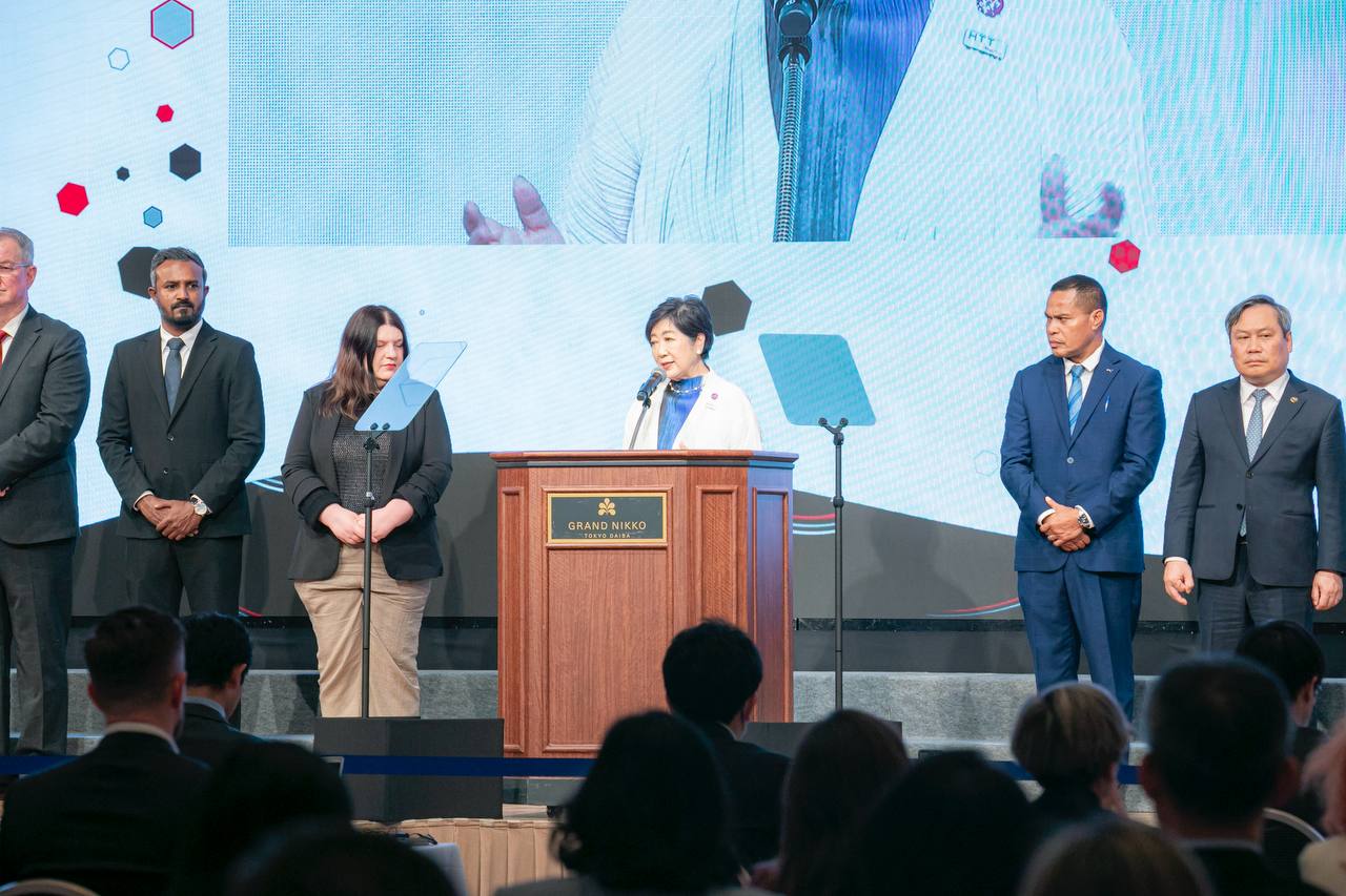 លោក ឃួង ស្រេង ថ្លែងក្នុងកិច្ចប្រជុំ