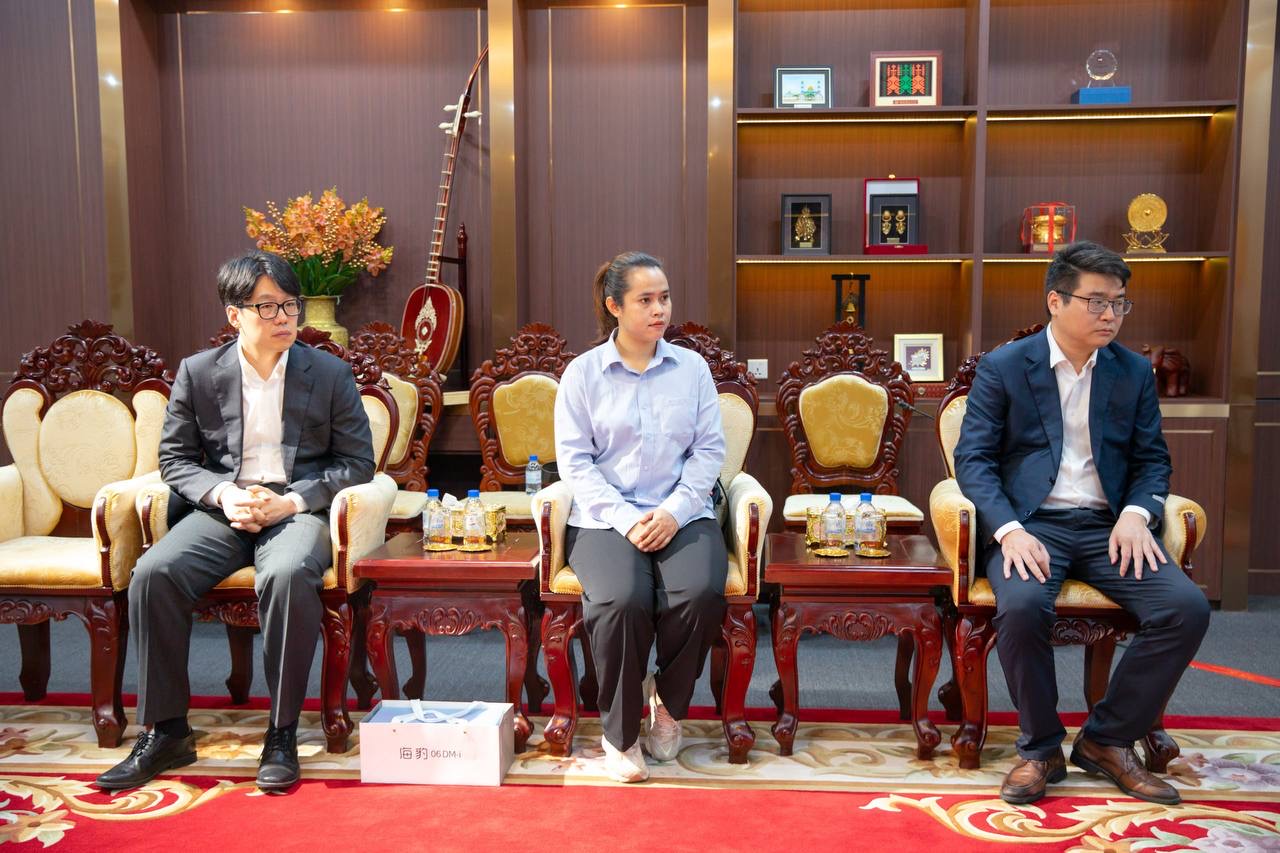 ការពិភាក្សាអំពីយុទ្ធសាស្ត្រអភិវឌ្ឍន៍