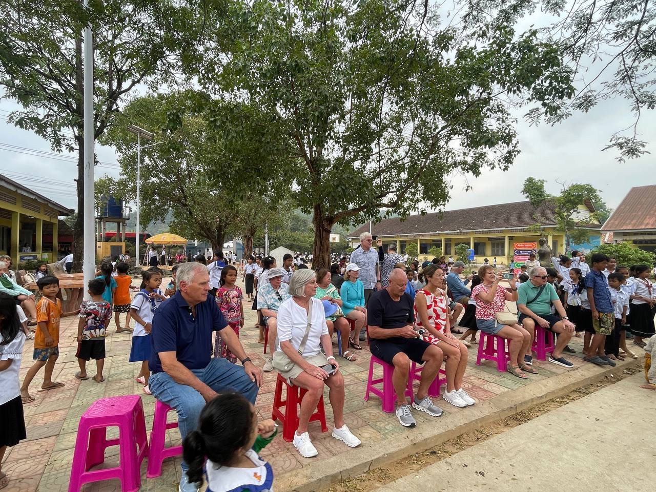 ភ្ញៀវទេសចរបរទេសជាង៦០០នាក់ ទស្សនកិច្ចកម្ពុជា ចូលតាមច្រកកំពង់ផែសមុទ្រ ខេត្តព្រះសីហនុ