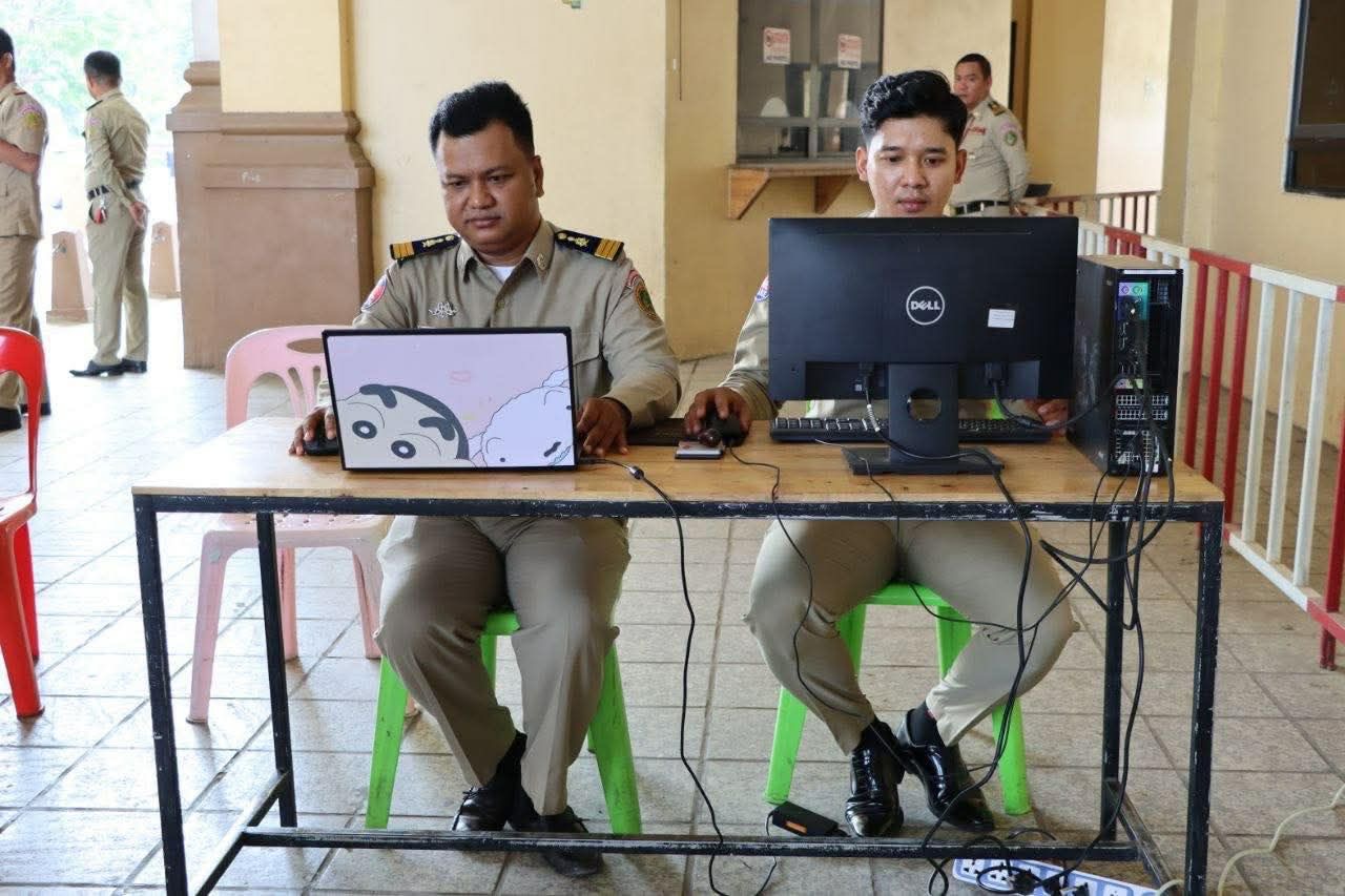 ការផ្តល់ជំនួយដល់ពលរដ្ឋ