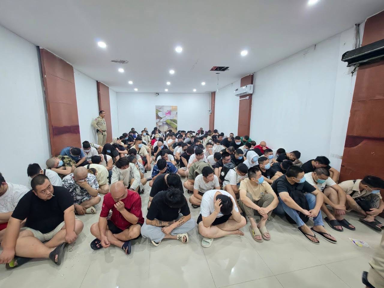 រយៈពេល២ថ្ងៃសមត្ថកិច្ចបង្ក្រាបបទល្មើសអនឡាញស្កេម ឃាត់ខ្លួនជនបរទេស៣៩៨នា