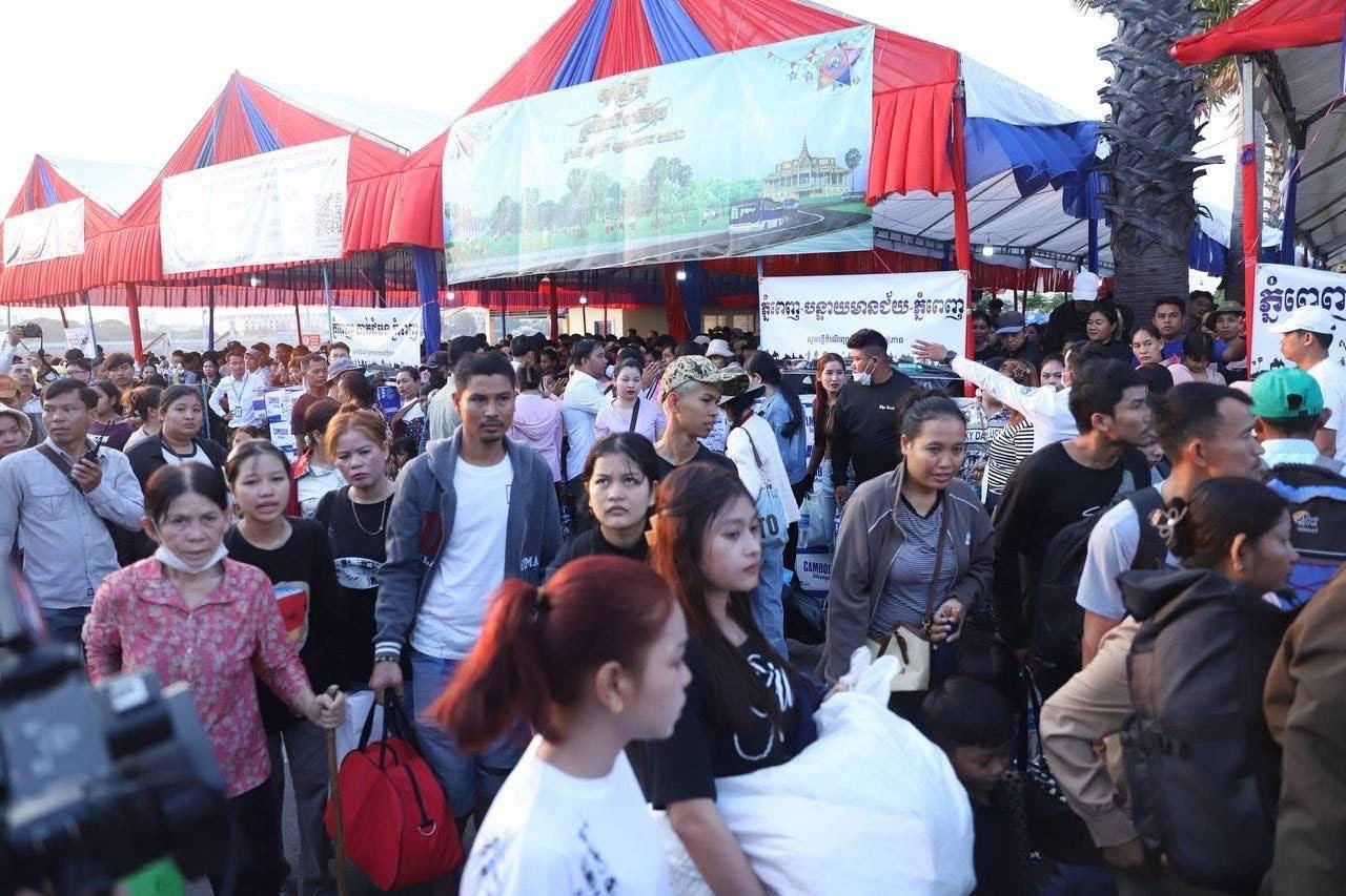 សេវារថយន្តក្រុងសម្រាប់បុណ្យចូលឆ្នាំ