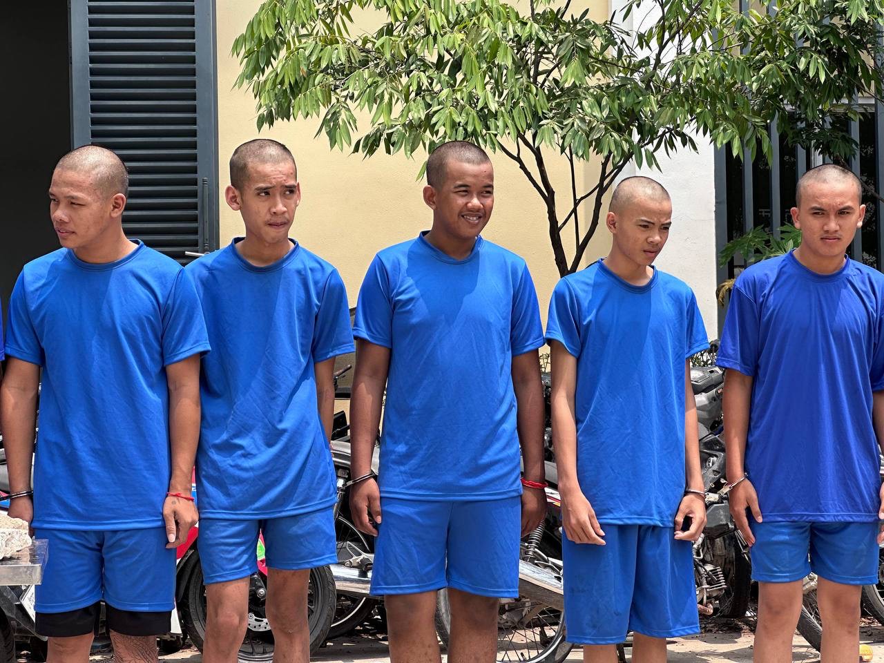 រថយន្តដែលត្រូវខូចខាត