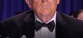 លោក Trump និយាយថា លោក «មិនព្រួយបារម្ភ» អំឡុងពេលពិធីជប់លៀងសារព័ត៌មាននៅទីក្រុងវ៉ាស៊ីនតោន