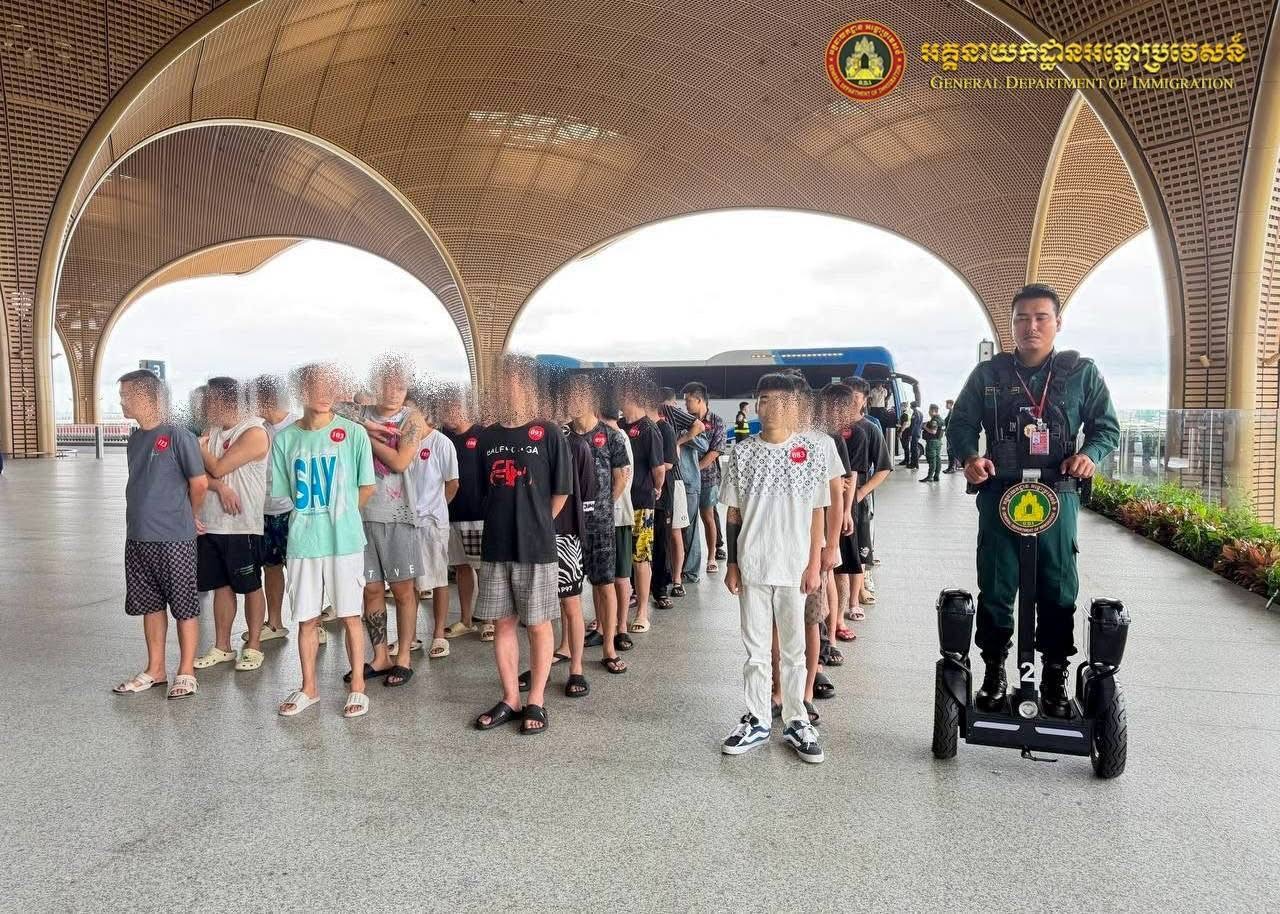 ជន​ជាតិចិន ១៦៥នាក់ ពាក់​ព័ន្ធករណីឆបោកតាមប្រព័ន្ធបច្ចេកវិទ្យា (Online Scams) ត្រូវបានបណ្ដេញចេញ​ពី​ព្រះរាជាណាចក្រកម្ពុជា