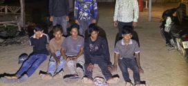 នគរបាលស្រុកគងពិសីចុះល្បាតប្រទះឃើញយុវជន៥ នាក់មានកាំបិតជាប់ខ្លួនត្រូវបានឃាត់ខ្លួន
