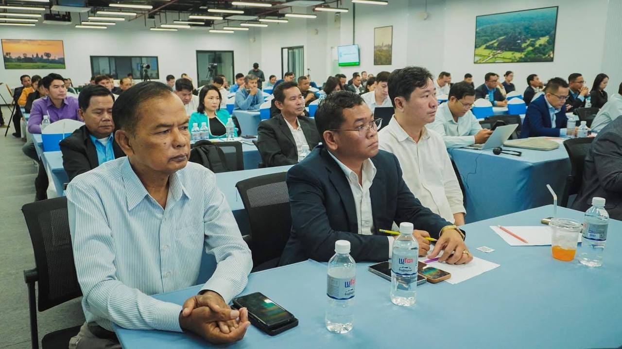 រូបភាពពាក់ព័ន្ធ